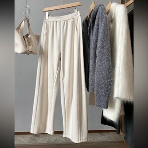 Brand New! Heavenly soft, Wide-leg, Cream Women's Pants